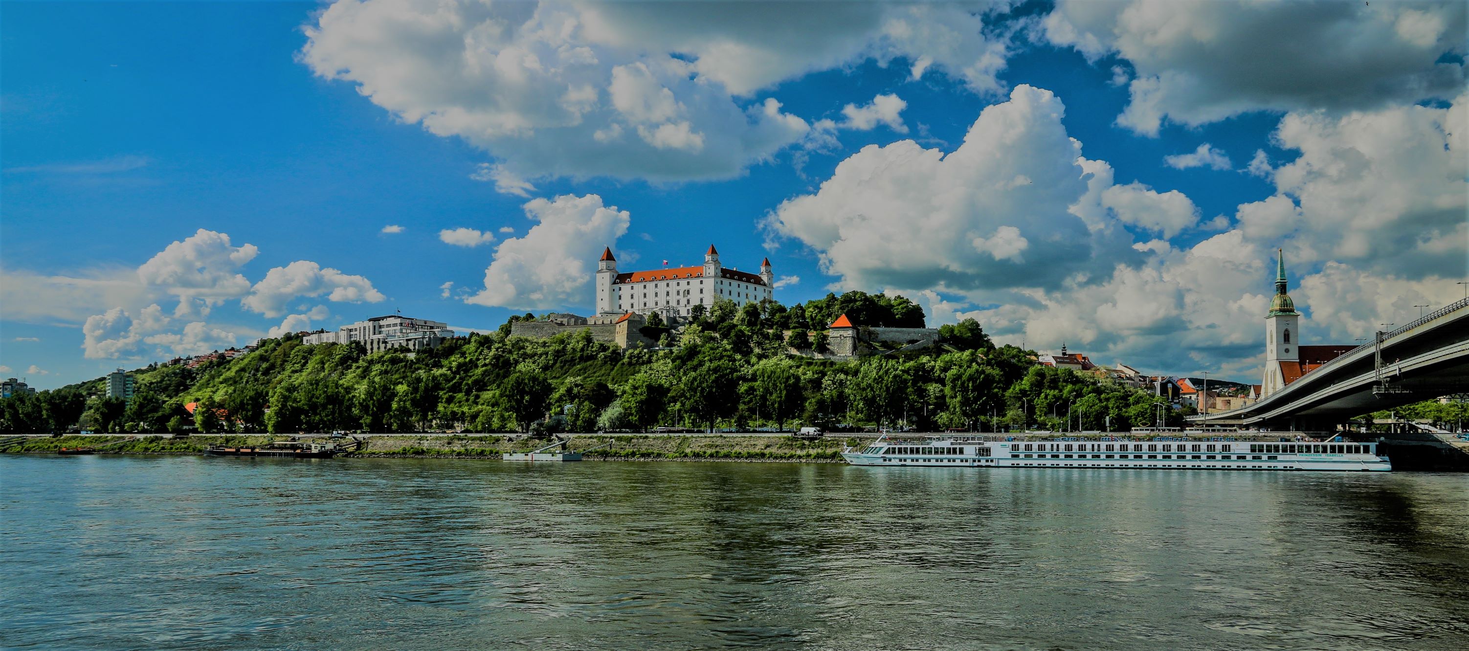 Tenant Guardians by OZnet: Streamlining Your Business with Expertise in Bratislava