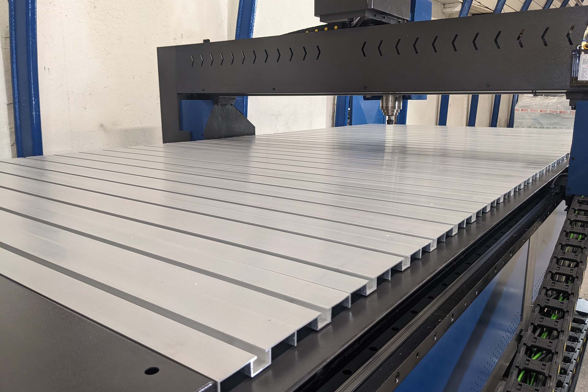 T-Slot Table CNC Router H3000 by CauCau CNC